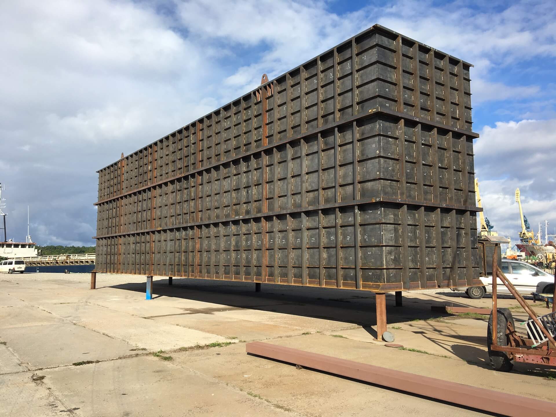 Filters for biofuel power plant