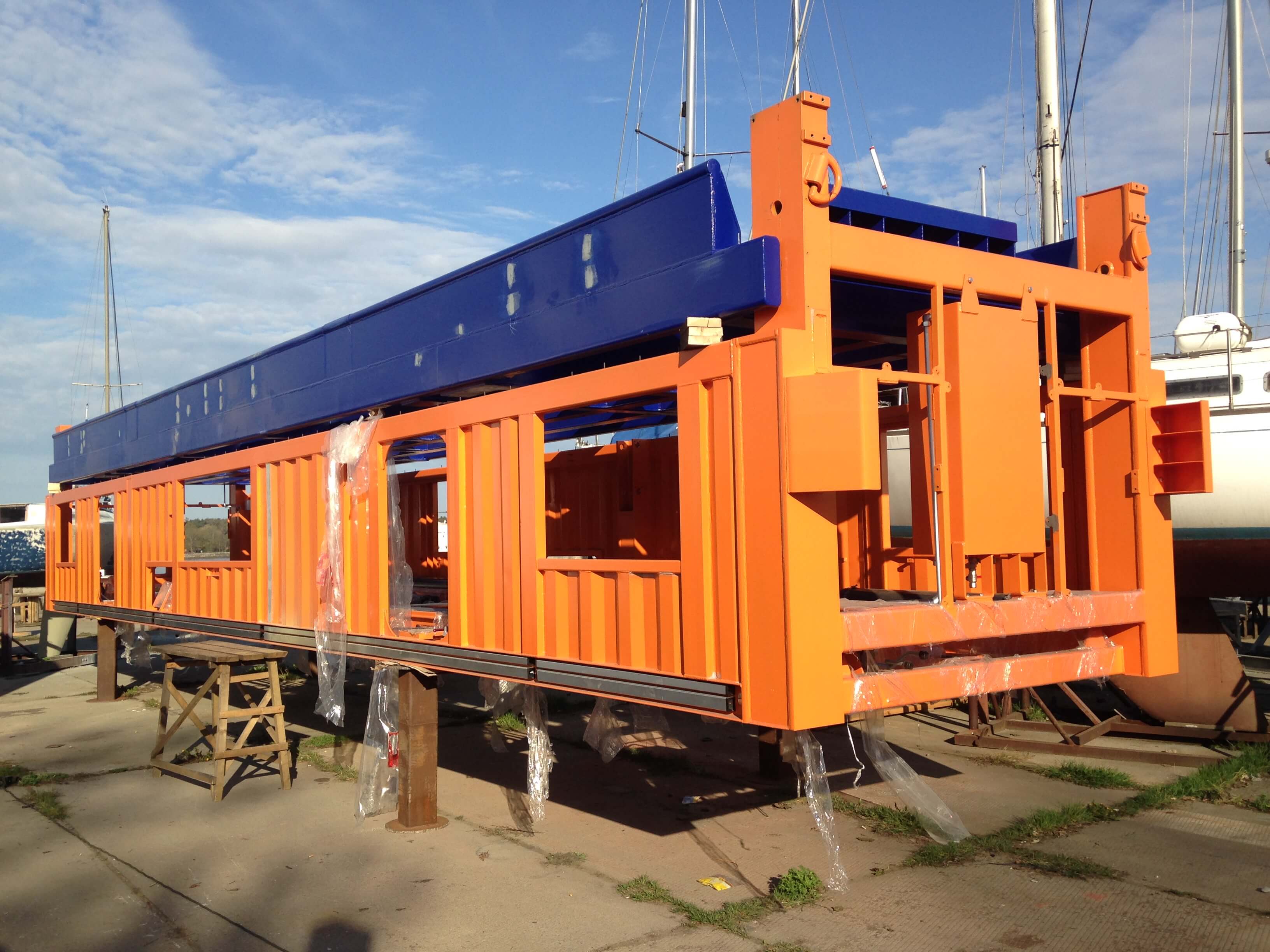 Twist lock handling system